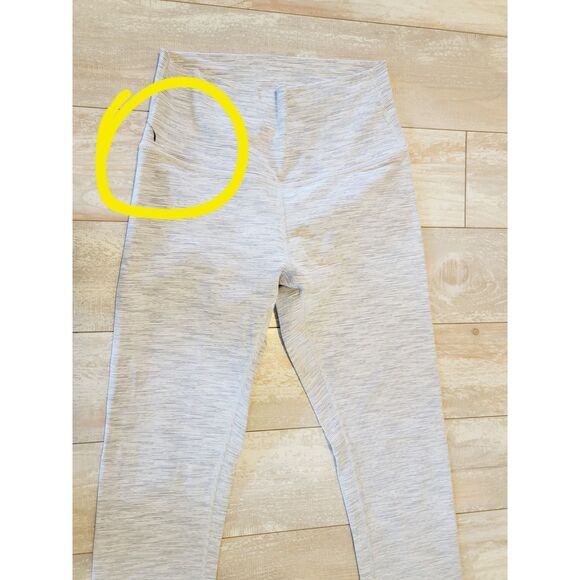LULULEMON 6 Align Women Size 6 Gray Wht‎ High Rise Leggings *Ink Swipe On Hip" - Picture 4 of 8